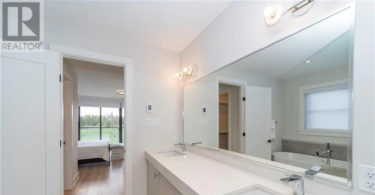 17 Trailway Circle, Ottawa, ON, K2S 1B9 - 23