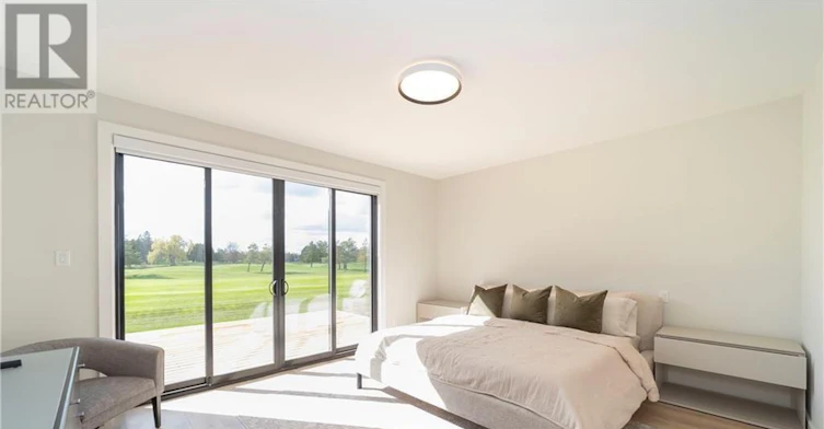 17 Trailway Circle, Ottawa, ON, K2S 1B9 - 17
