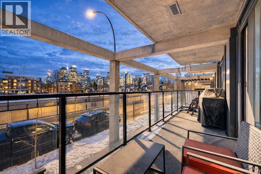 211-327 9a Street NW, Calgary, AB, T2N 1T7