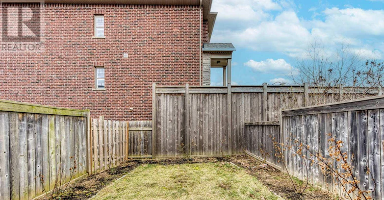 2319 Stone Glen Crescent, Oakville, ON, L6M 0C9 - 36
