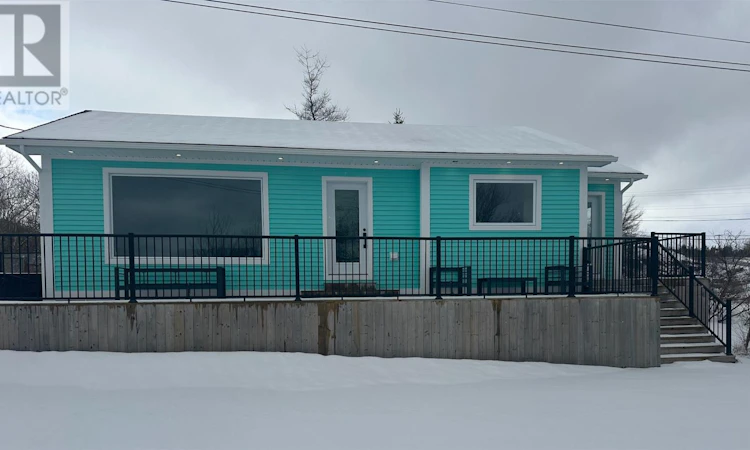 12 Churchill Avenue