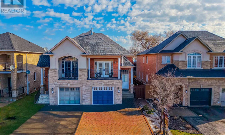 2305 Newcastle Crescent