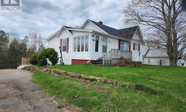 1212 Gladstone Road