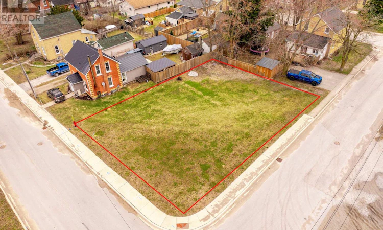 PT LT-141 Plan 132 7th Street SW