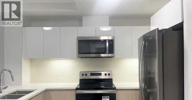 112-3320 Stella, Windsor, ON, N8T 0B7 - 3
