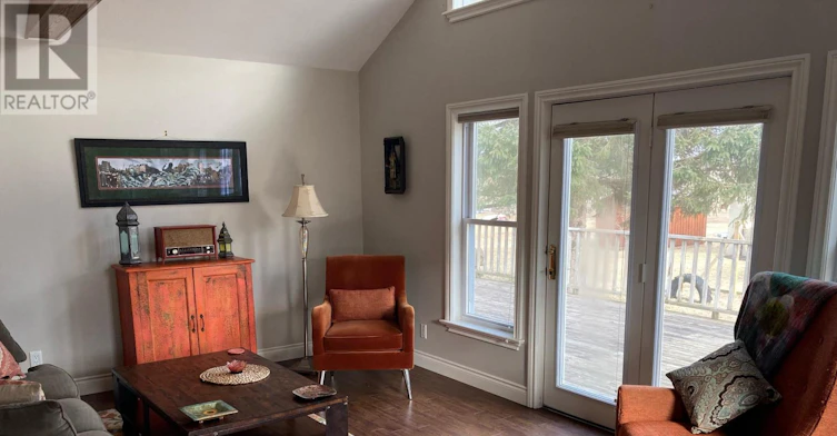 42 Potters Road N, Tillsonburg, ON, N4G 2G8 - 3
