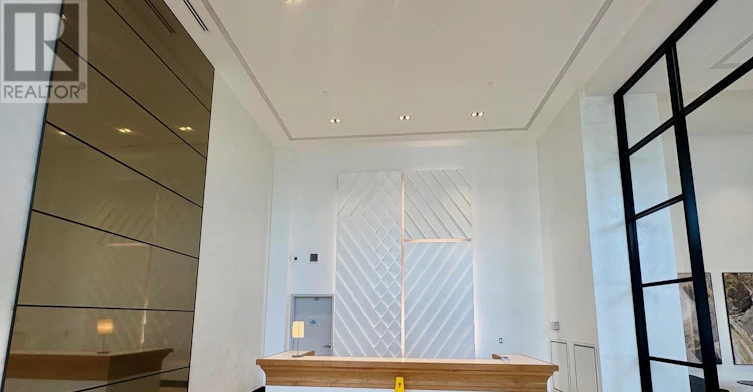 3-255 Bay Street, Ottawa, ON, K1R 0C5 - 2