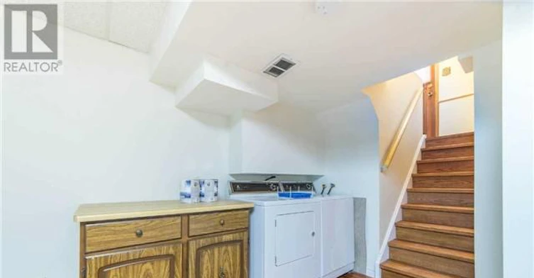 BSMT-40 Burnt Bark Drive, Toronto, ON, M1V 3J8 - 3
