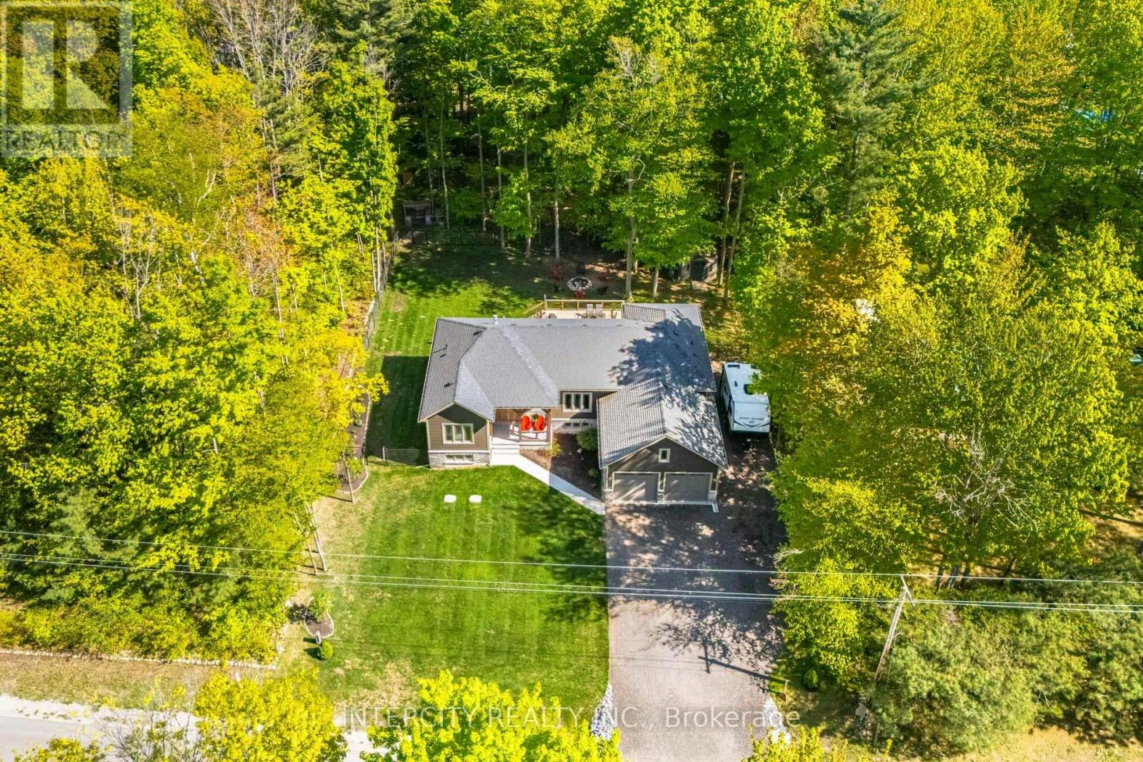 41 Tall Pines Drive, Tiny, ON, L9M 0H4