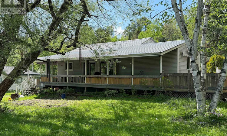 1071 Naismith Road