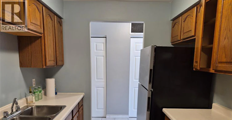 3-3875 Tecumseh Road East, Windsor, ON, N8W 1T1 - 5