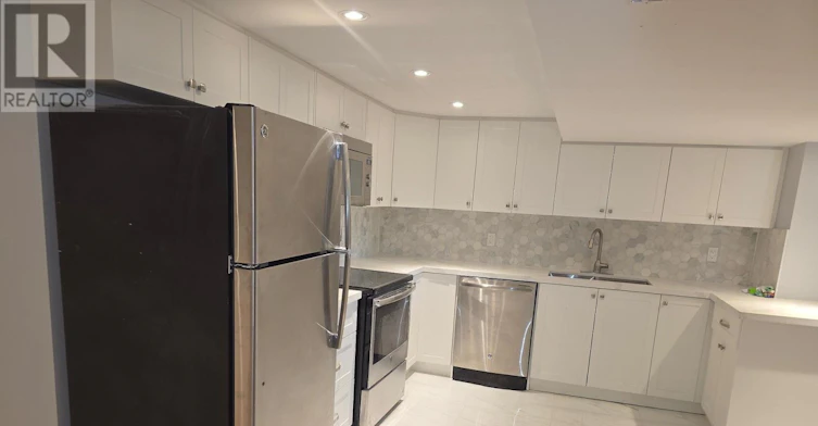 LOWER LEVEL-312 Cochrane Street, Whitby, ON, L1N 5J3 - 6