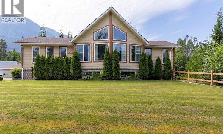 3009 Solomon Way