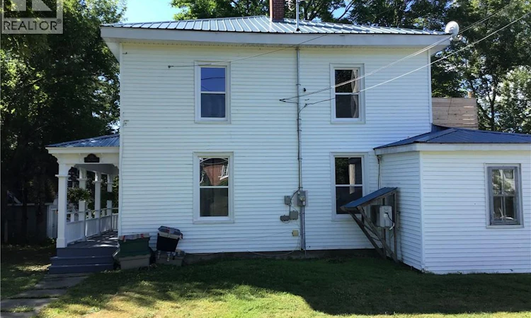 16 Dow Street