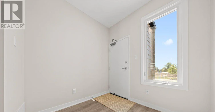 243 Lamarche Avenue, Ottawa, ON, K1W 0M5 - 2