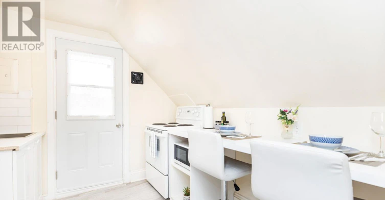 2-456 Bronson Avenue, Ottawa, ON, K1R 6J6 - 11