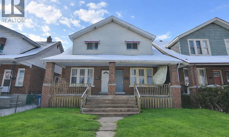 735-737 Partington