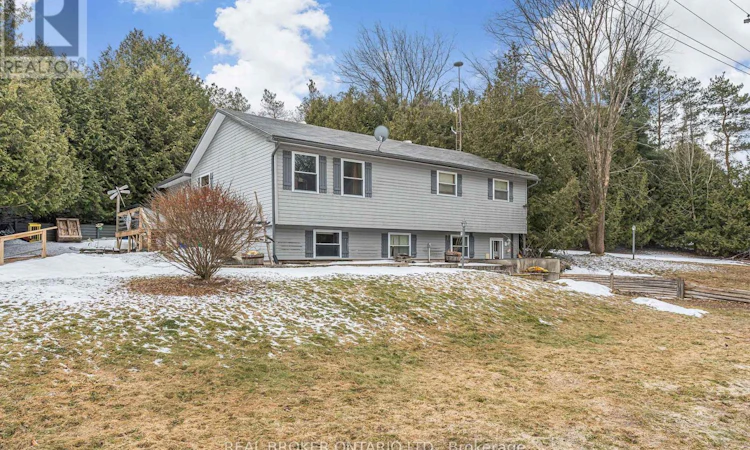 588458 17 County Rd Road