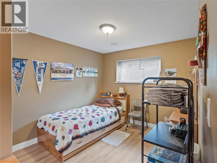 866 Arlington Court, Kamloops, BC, V2B 8T4 - 35