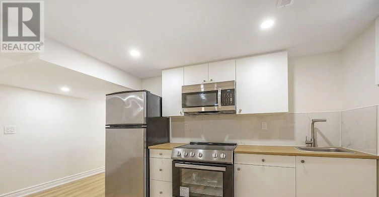 BASEMENT-3 Christina Crescent, Toronto, ON, M1R 4H7 - 4