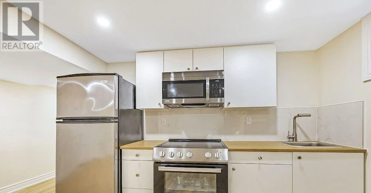 BASEMENT-3 Christina Crescent, Toronto, ON, M1R 4H7 - 5