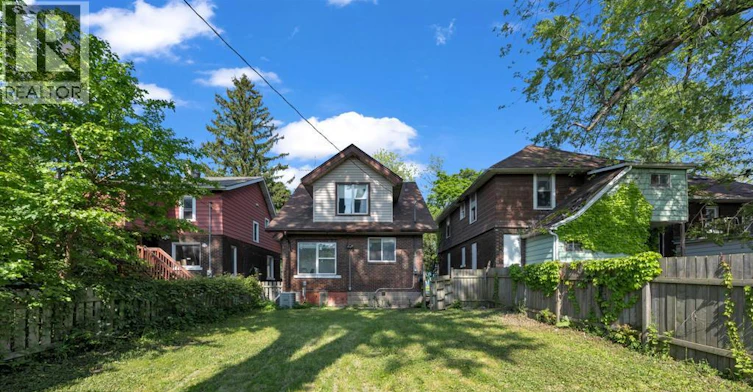 Lower-353 Indian Road, Windsor, ON, N9E 2M1 - 2