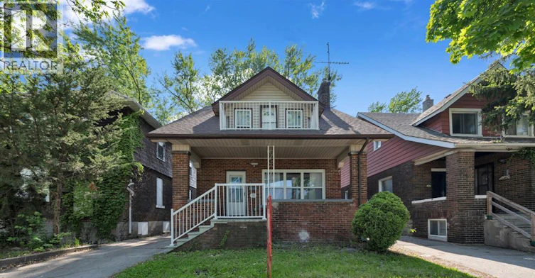 3-353 Indian Road, Windsor, ON, N9E 2M1