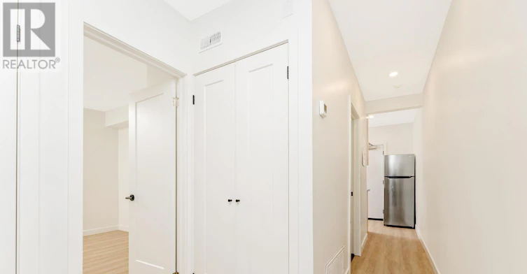 8-127 Victoria Avenue S, Hamilton, ON, L8N 2S9 - 2