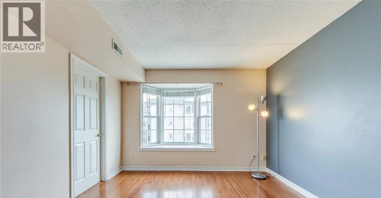 302-1411 Walker's Line, Burlington, ON, L7M 4P5 - 18