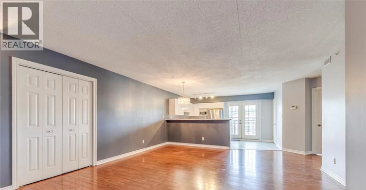 302-1411 Walker's Line, Burlington, ON, L7M 4P5 - 5