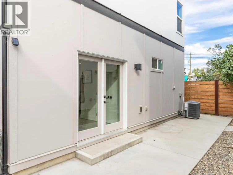 966 Fuller Avenue, Kelowna, BC, V1Y 6X4 - 30