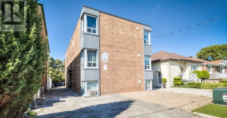1-6 Seventeenth Street, Toronto, ON, M8V 3K3