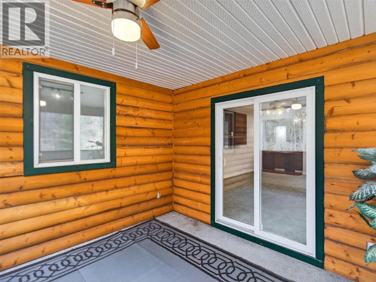 9048 Humming Bird Drive, Swansea Point, BC, V0E 2K2 - 36