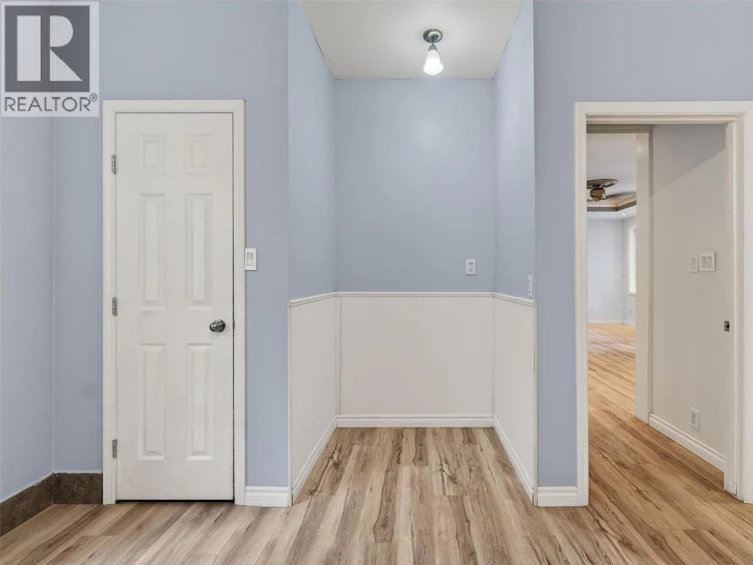 9048 Humming Bird Drive, Swansea Point, BC, V0E 2K2 - 46