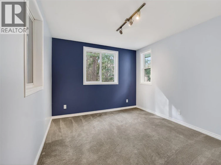 9048 Humming Bird Drive, Swansea Point, BC, V0E 2K2 - 33