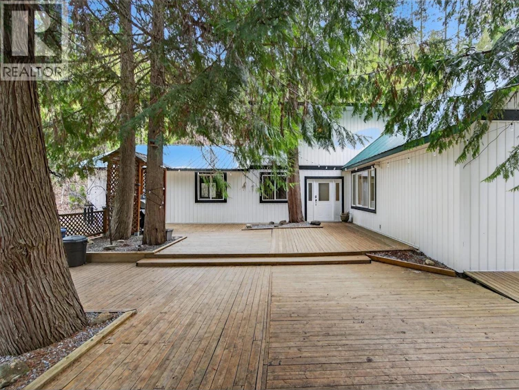 9048 Humming Bird Drive, Swansea Point, BC, V0E 2K2 - 59