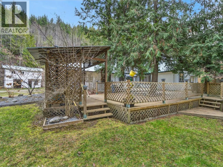 9048 Humming Bird Drive, Swansea Point, BC, V0E 2K2 - 69
