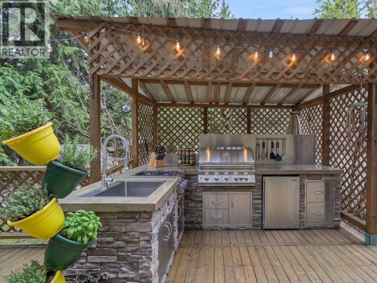 9048 Humming Bird Drive, Swansea Point, BC, V0E 2K2 - 62