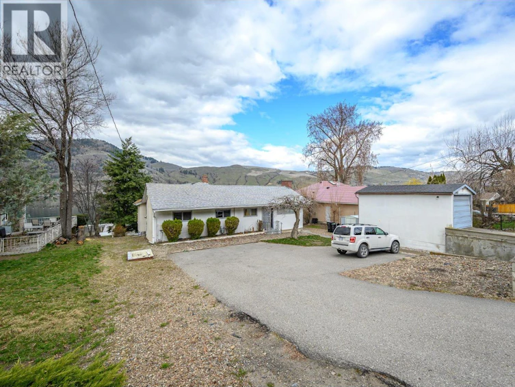 8121 Okanagan Landing Road, Vernon, BC, V1H 1J4 - 2