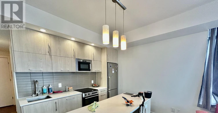910-255 Bay Street, Ottawa, ON, K1R 0C5 - 11
