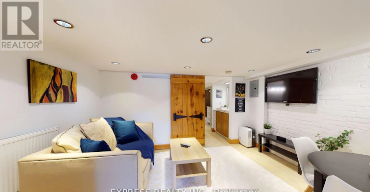LOWER-146 Blackthorn Avenue, Toronto, ON, M6N 3H8 - 5