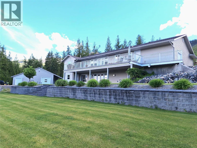 1406 Huckleberry Drive, Sorrento, BC, V0E 2W1 - 10