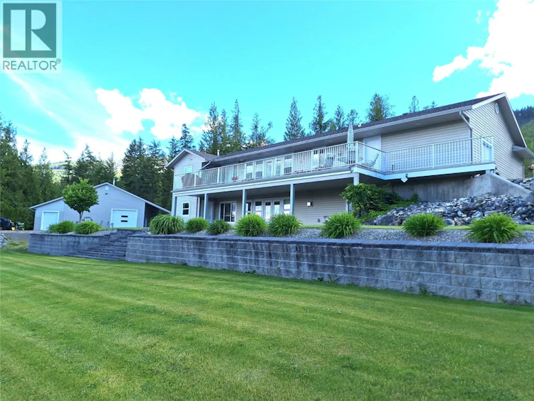 1406 Huckleberry Drive, Sorrento, BC, V0E 2W1