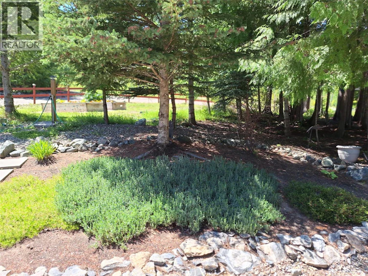 1406 Huckleberry Drive, Sorrento, BC, V0E 2W1 - 42