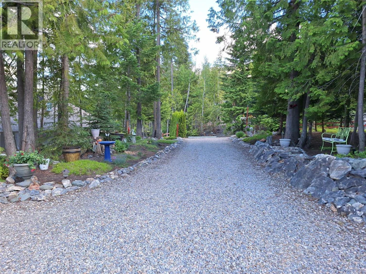 1406 Huckleberry Drive, Sorrento, BC, V0E 2W1 - 12