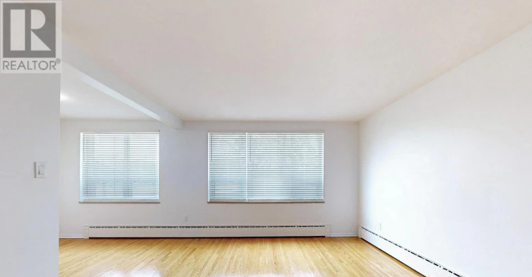 4-9901 Yonge Street, Richmond Hill, ON, L4C 1V1 - 9