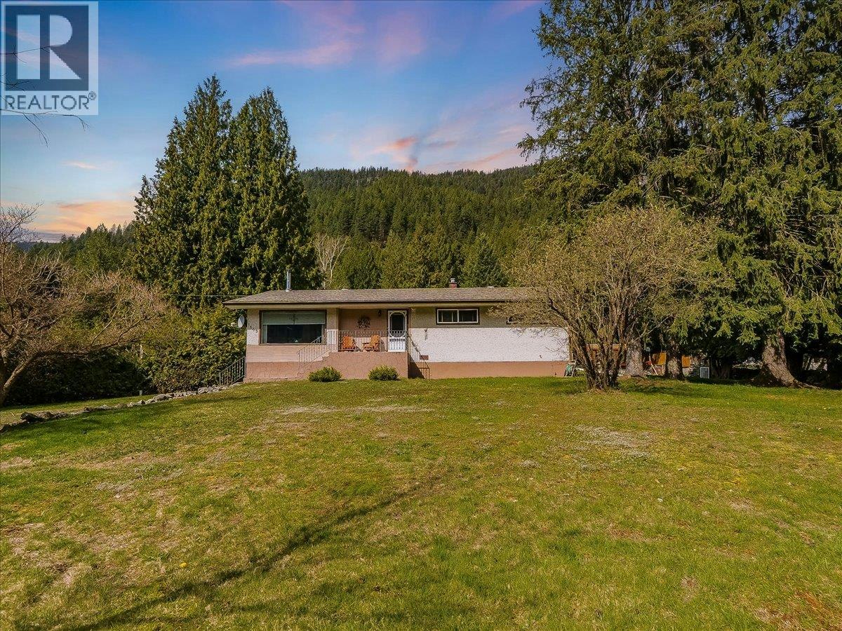 1663 Moran Road Road, Thrums/Tarrys/Glade, BC, V1N 4N5