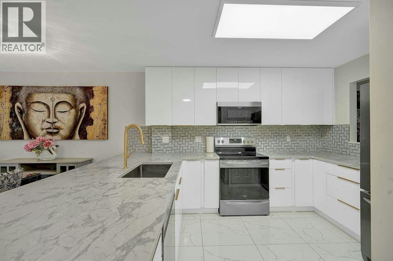 144 Shoreline Circle, Port Moody, BC, V3H 5B3