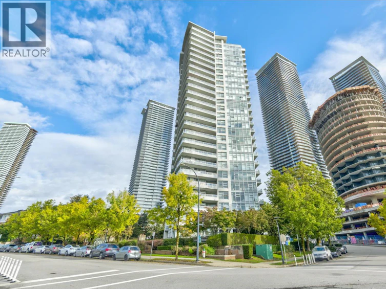3005-2289 Yukon Crescent, Burnaby, BC, V5C 0B2