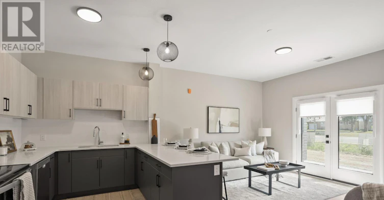 105-33318 Richmond Street, Lucan Biddulph, ON, N0M 2J0 - 12